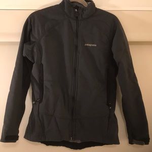 Patagonia women’s fleece lined zip up jacket